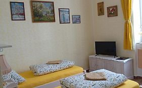 Restaurace a penzion Ubrousku prostři se